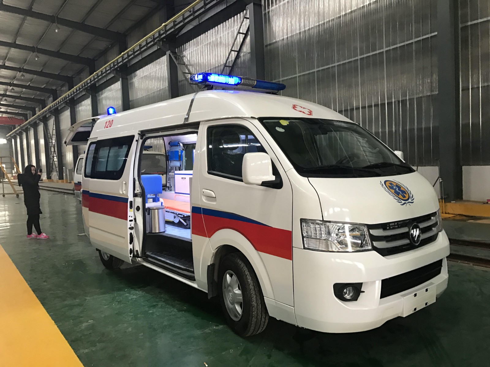 宝山救护车转院